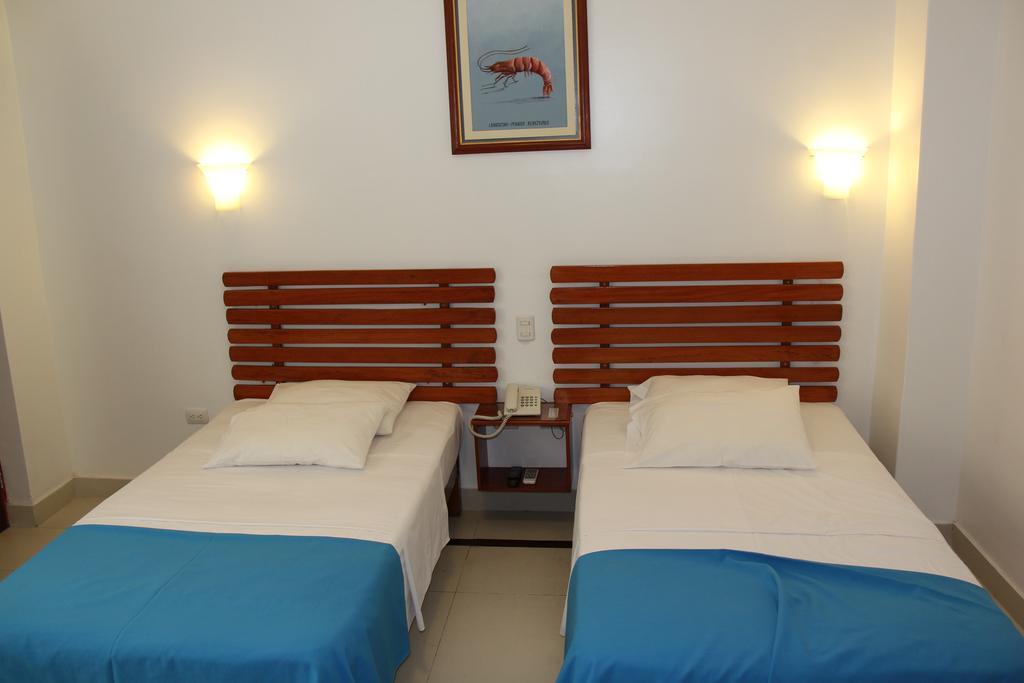 Hotel Casa Cesar Tumbes Exterior photo